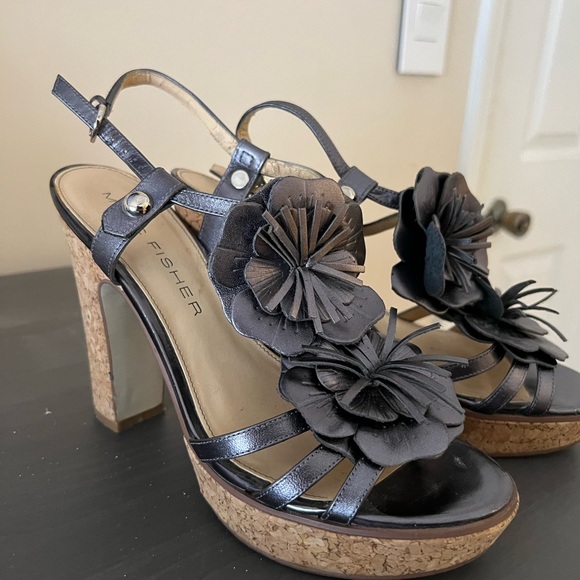 Mark Jacob’s 8.5 wedge heels, used - Picture 1 of 7